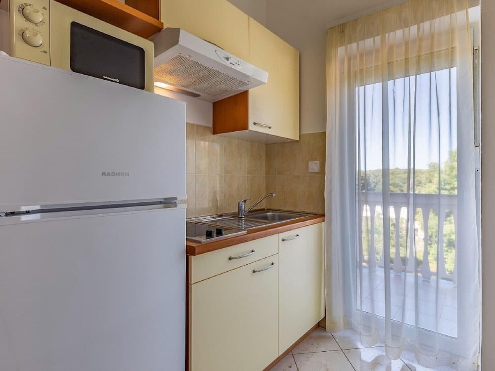 Graceful Apartment in Banjole near Beach Centinera