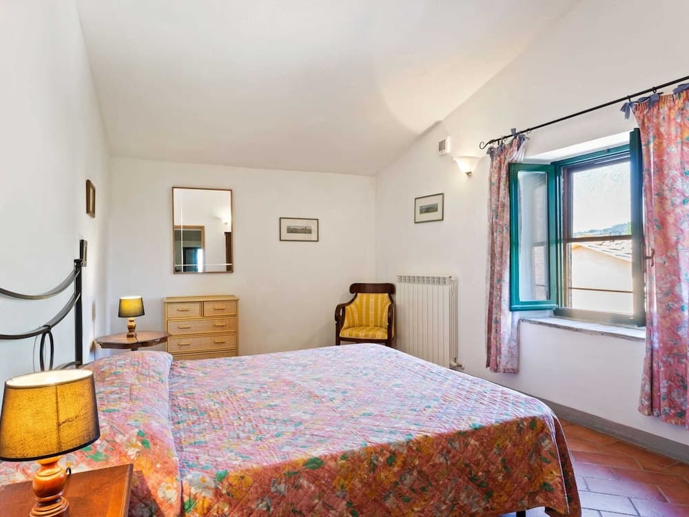 Escape Near San Gimignano