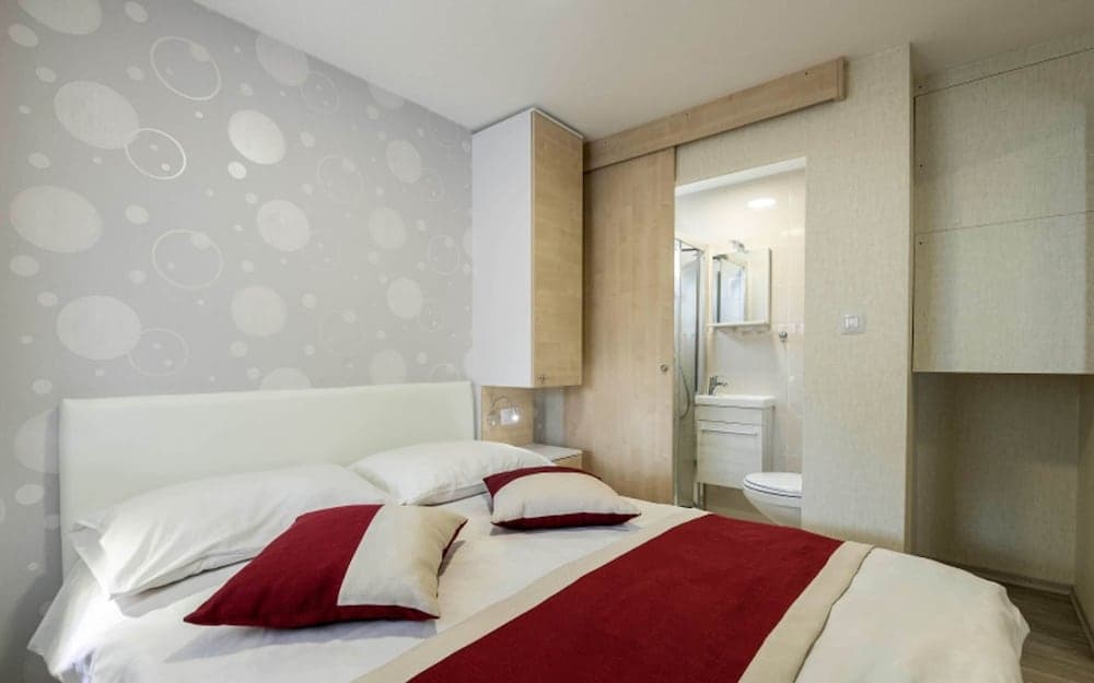 Mobile Home Banjole Near the Beach