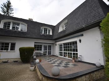 Enticing Apartment in Hostivice With Sauna