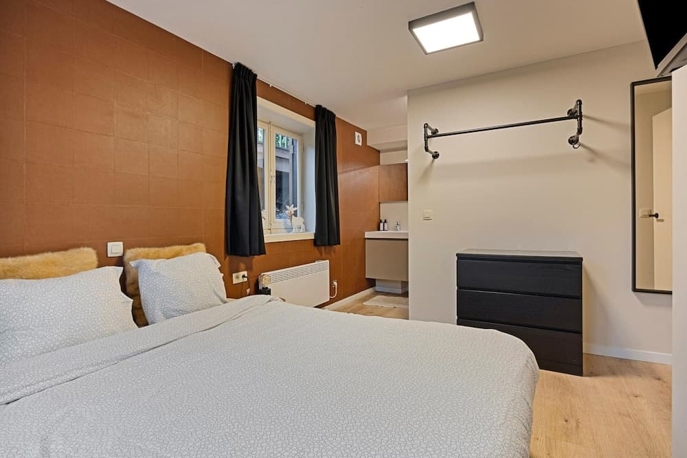 Elegant Chalet in Manhay With Sauna