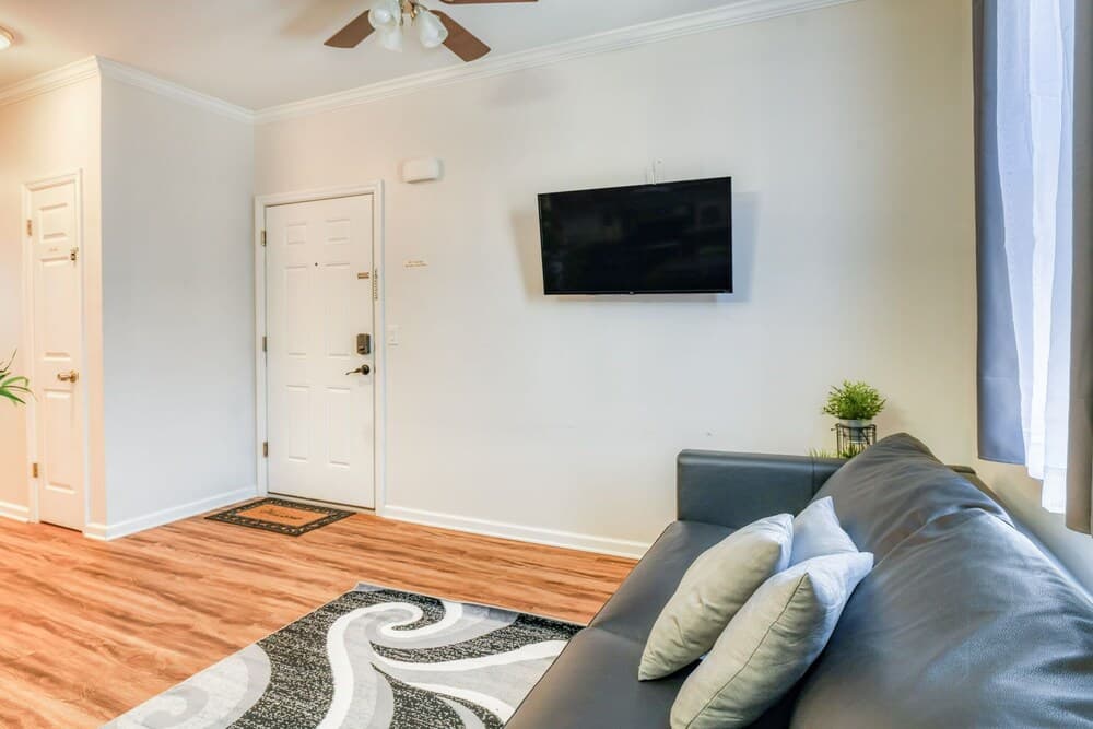 Modern 3BR 2BA Apartment Minutes to NYC