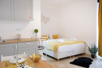 Modern Studio Near City Center