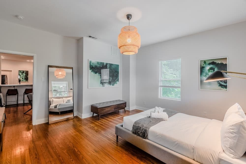 Abode Dallas - The Cedars Downtown