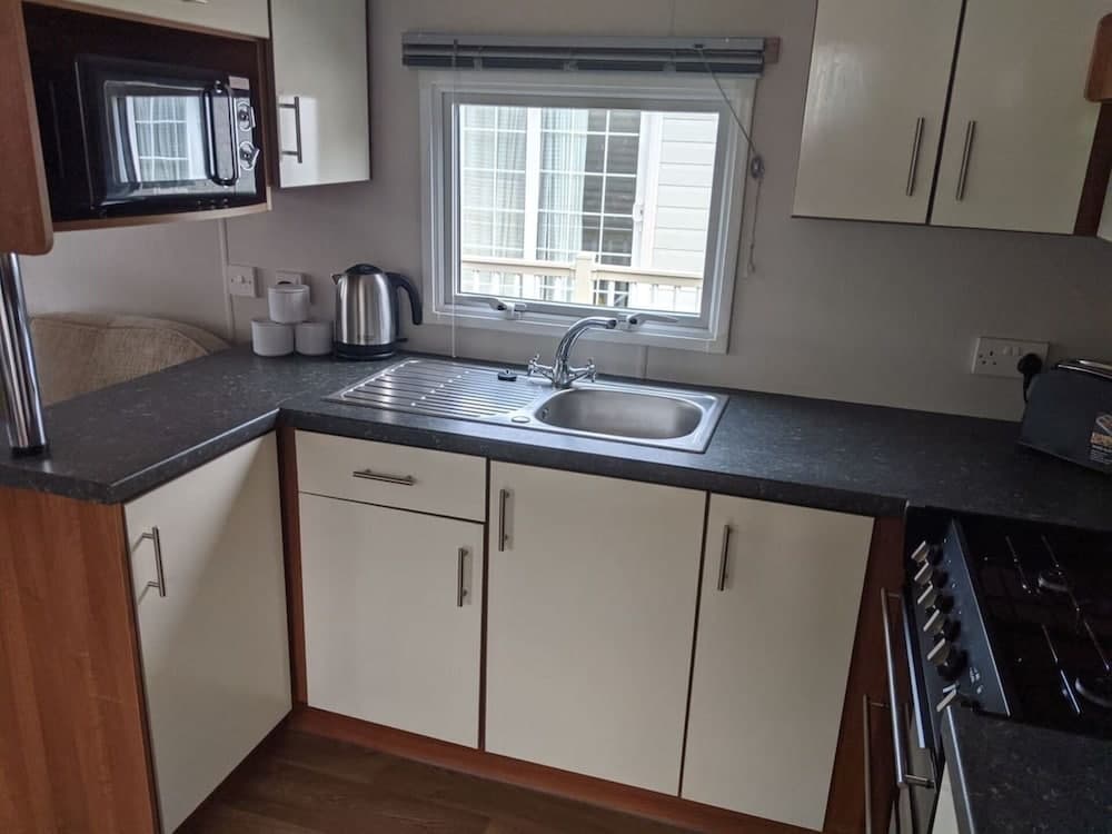 Caravan Nearby Hastings, Coghurst Hall Park