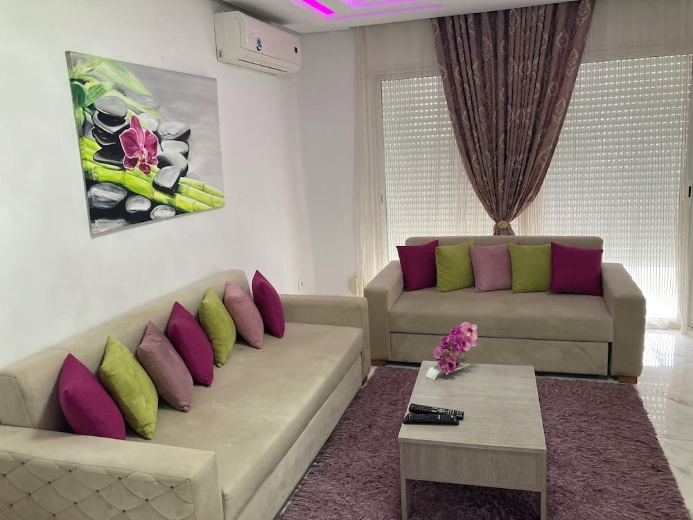 Cosy Flat for Your Honeymoon