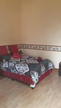 Doube Room in Lovely Historian Guesthous