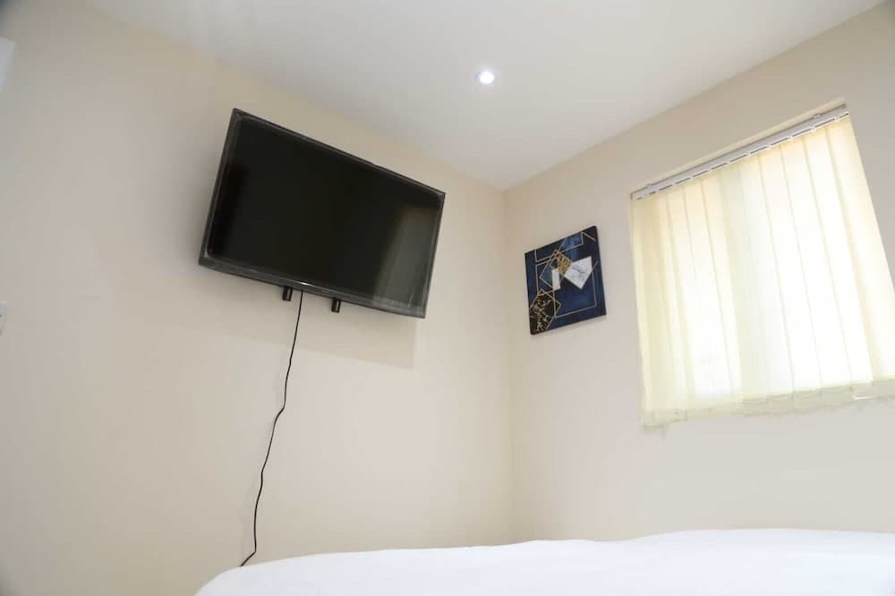 Budget 4-bedrooms In Thamesmead