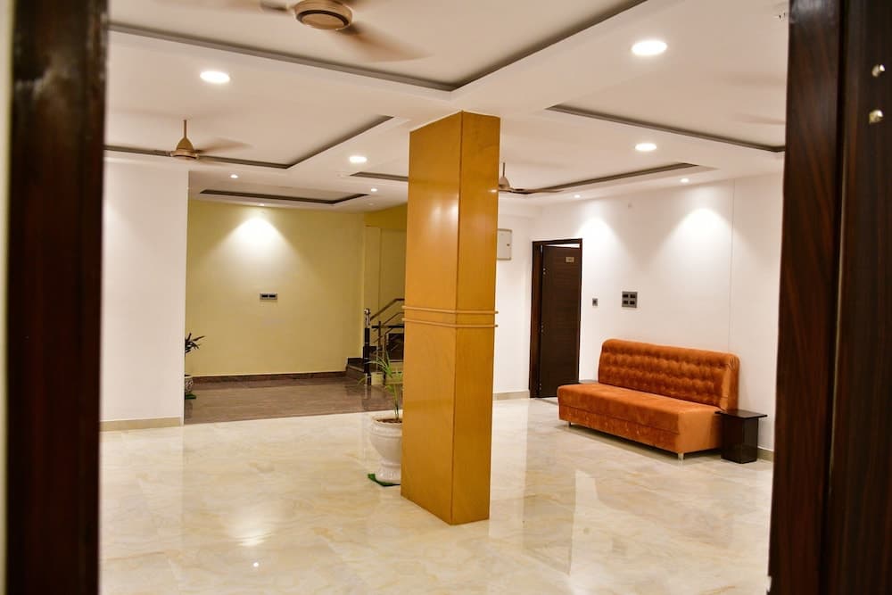 Hotel Grand Lotus Inn