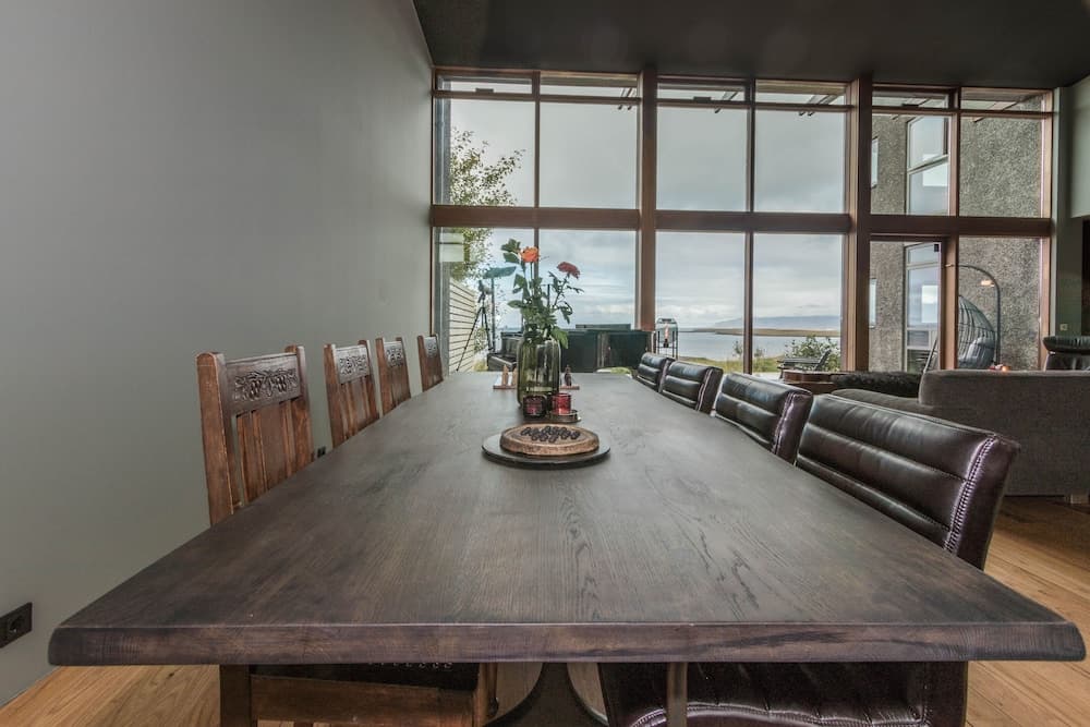 Reykjavík Luxury House - By the seaside