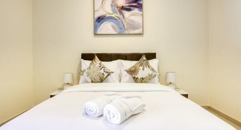 R&H 3BR Villa Living RAK Beach Access 167