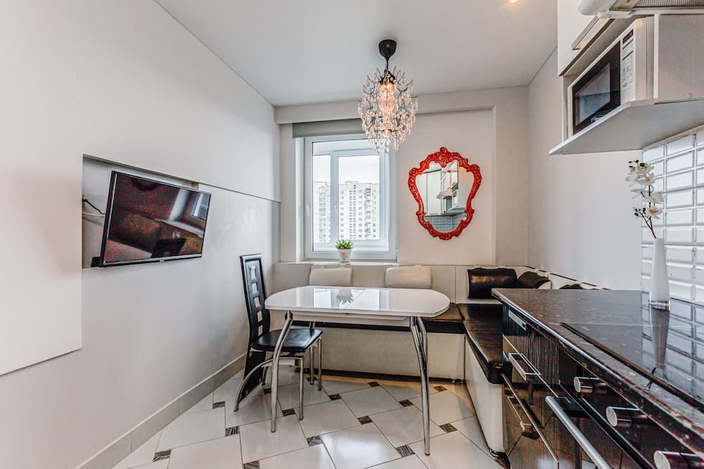 Inndays Apartment on Yasenevo