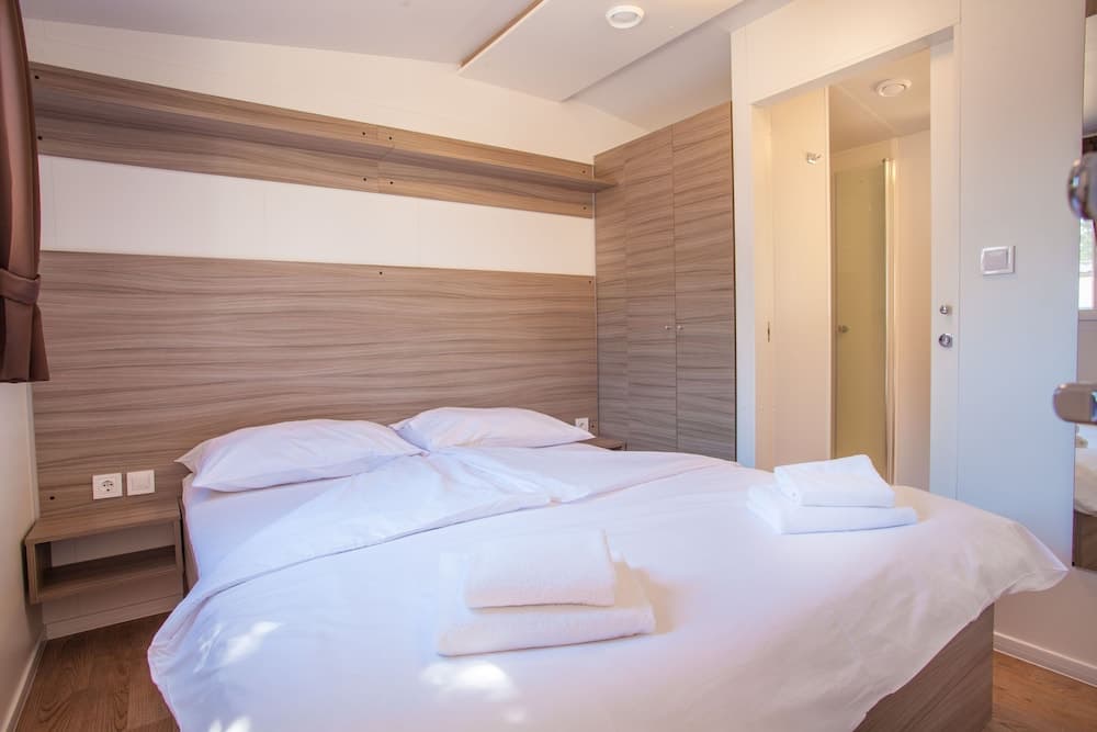 Mobile Homes Delta at Campsite Lopari