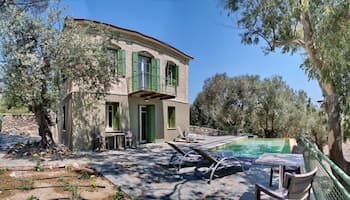 Ouzo Traditional Villa with private pool