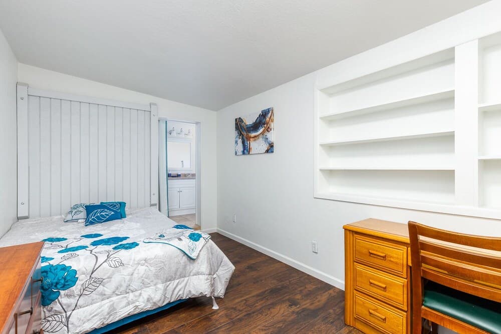 Spacious, Exquisite 4-bed Home in Tucson