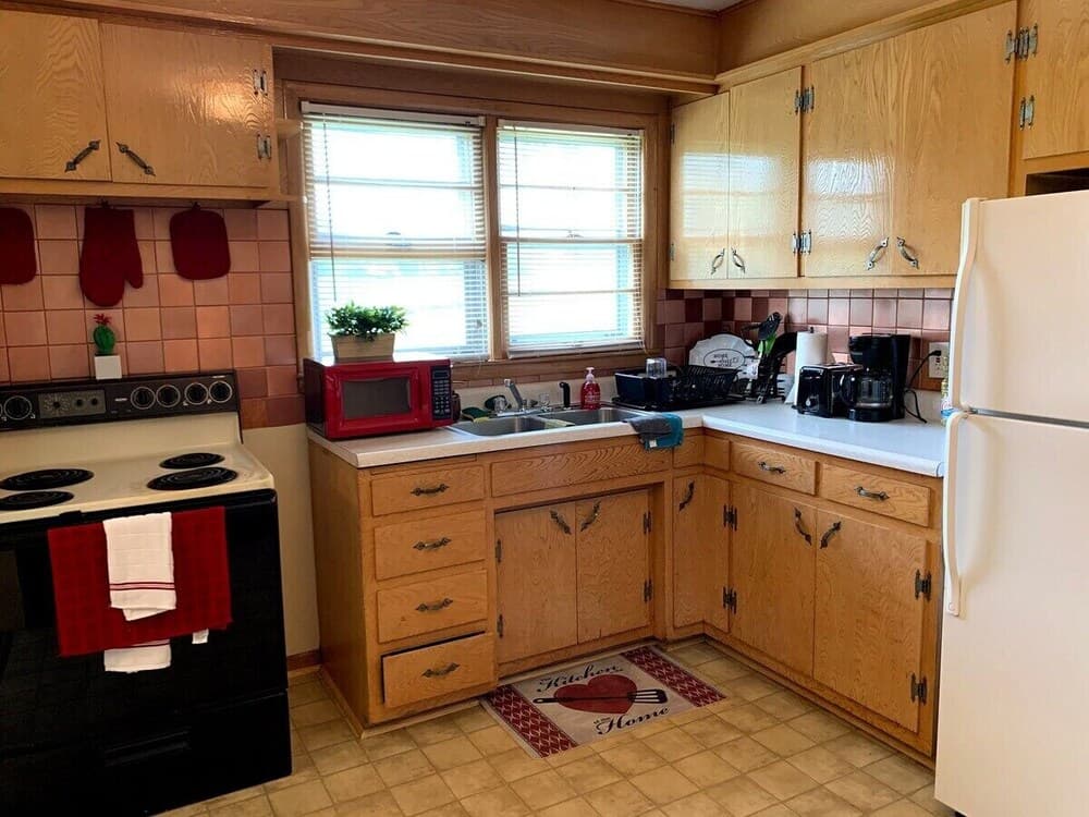 Spacious, Cozy 2 bed Home Near the Stadiums!