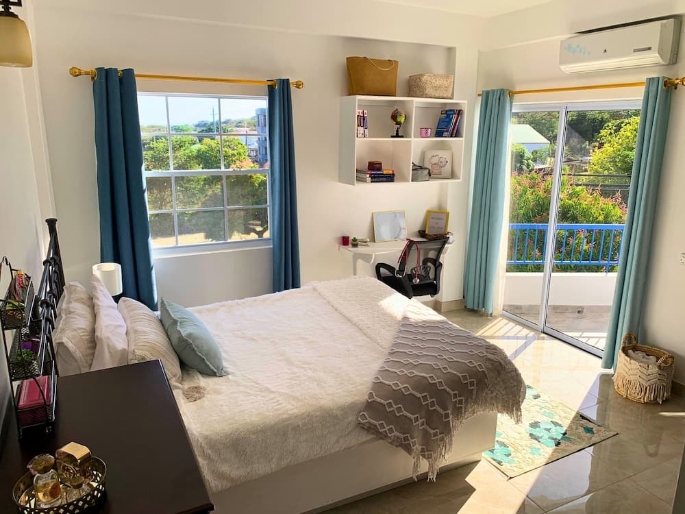 Blue Star Apartments and Hotel