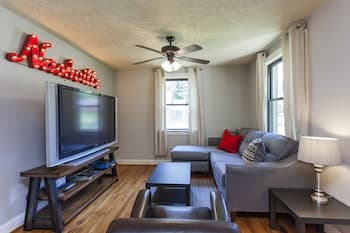 Charming Nashville Cottage - 12 min downtown