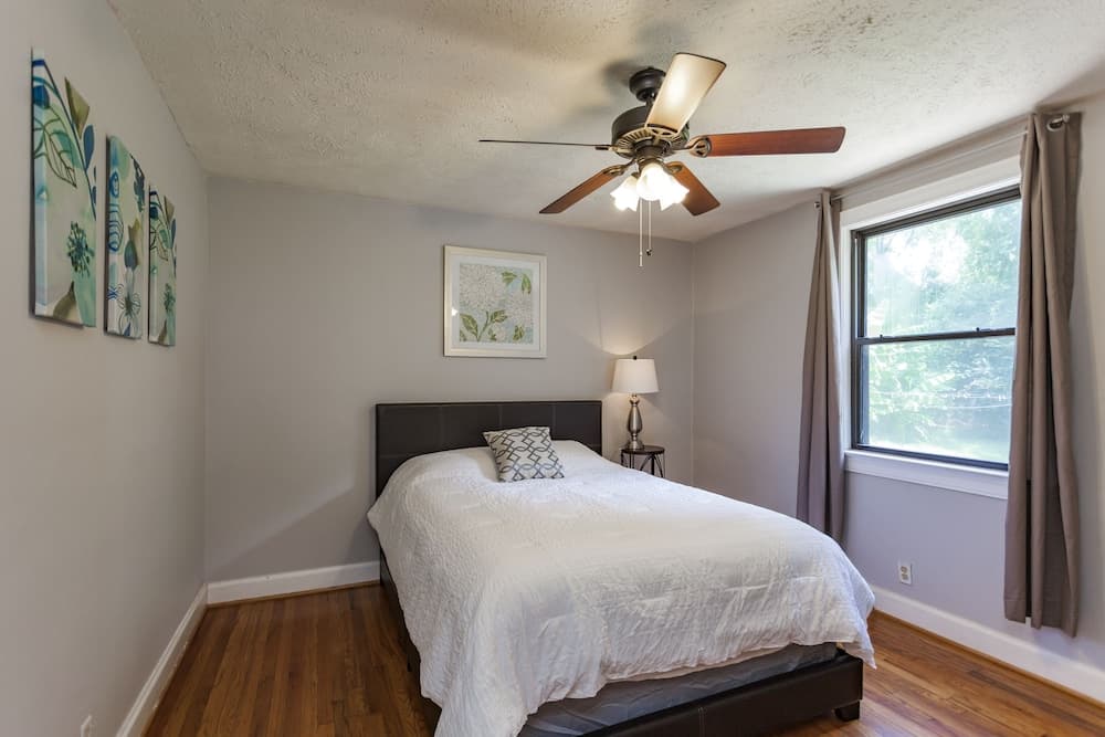 Charming Nashville Cottage - 12 min downtown