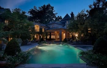 Belle Meade Villa - A True Sight to Behold with Sprawling Acres, Pool 30 day min