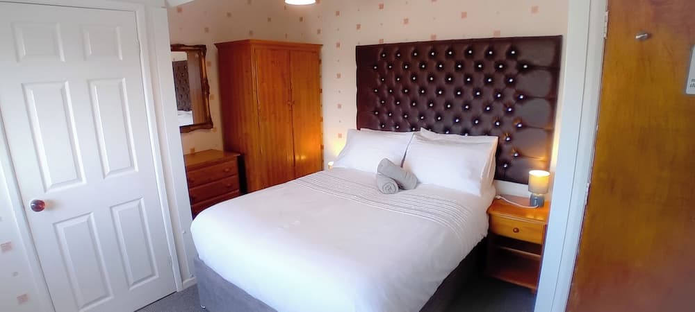 Home and Away Guesthouse