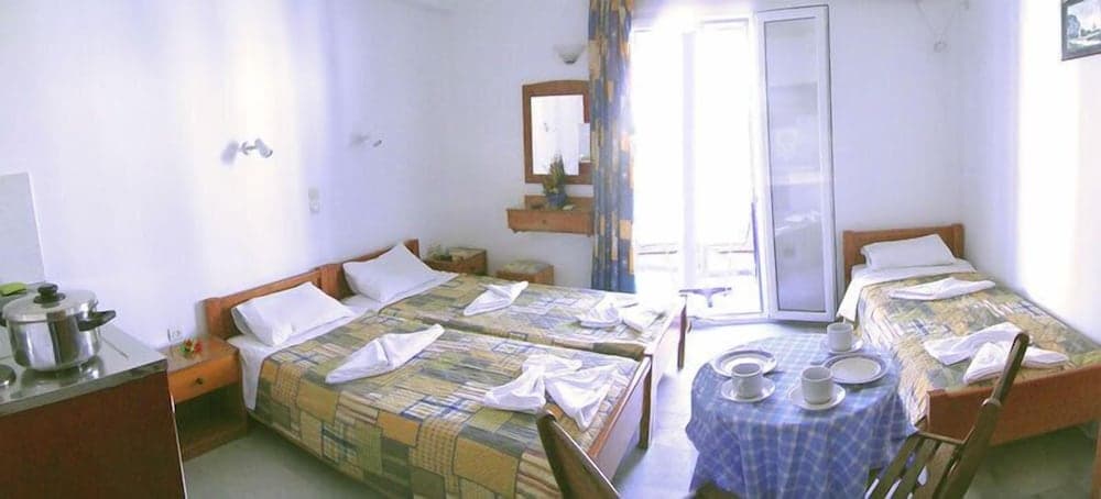 Rea Sun Hotel Studios Apartments