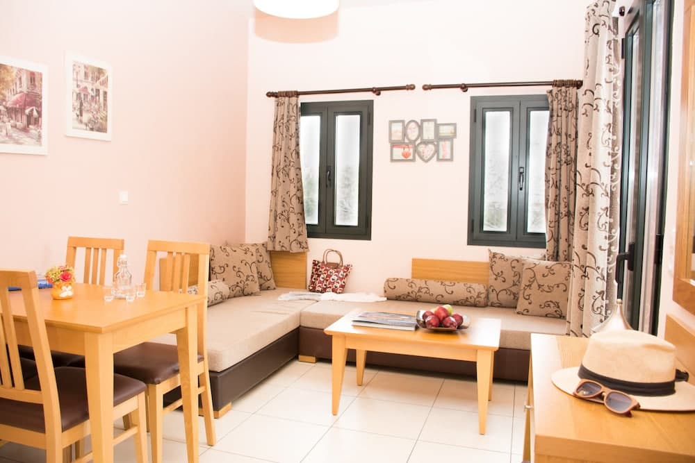 Marigianna Apartments