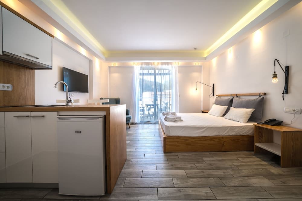 Porto Kalamaki Hotel