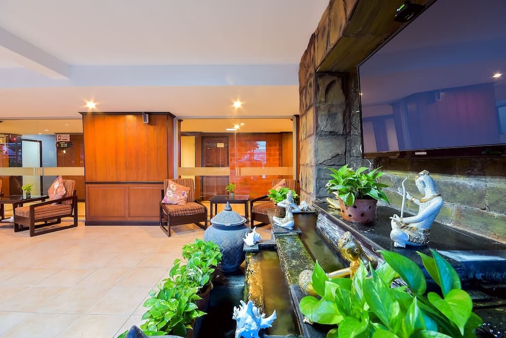 Season Palace Huahin Hotel