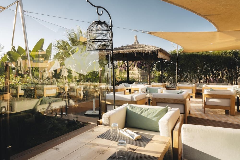 Paradis Plage Surf Yoga & Spa resort