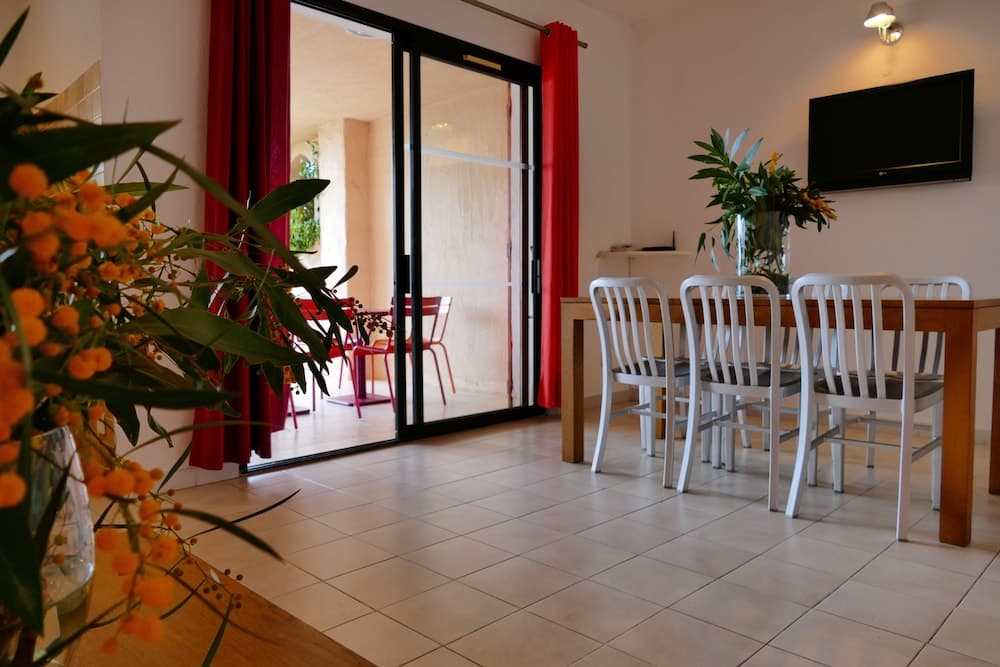 Domaine Santa Giulia Palace