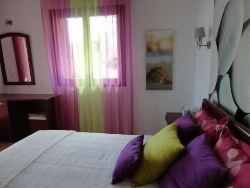 Skiathos Garden Cottages