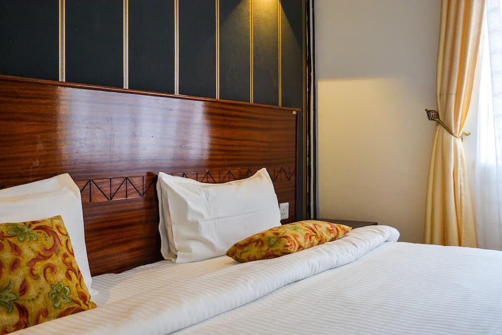 Brickwood Apartments