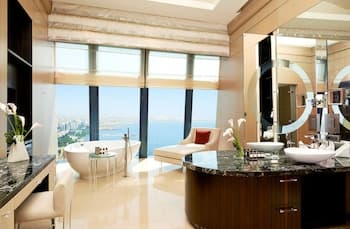 Fairmont Baku - Flame Towers