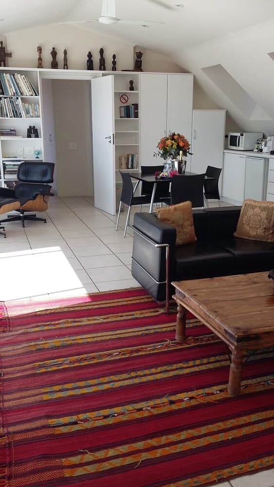 Bluegum Hill Guesthouse & Apartments