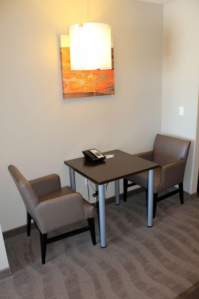 Chateau Inn & Suites Bonnyville