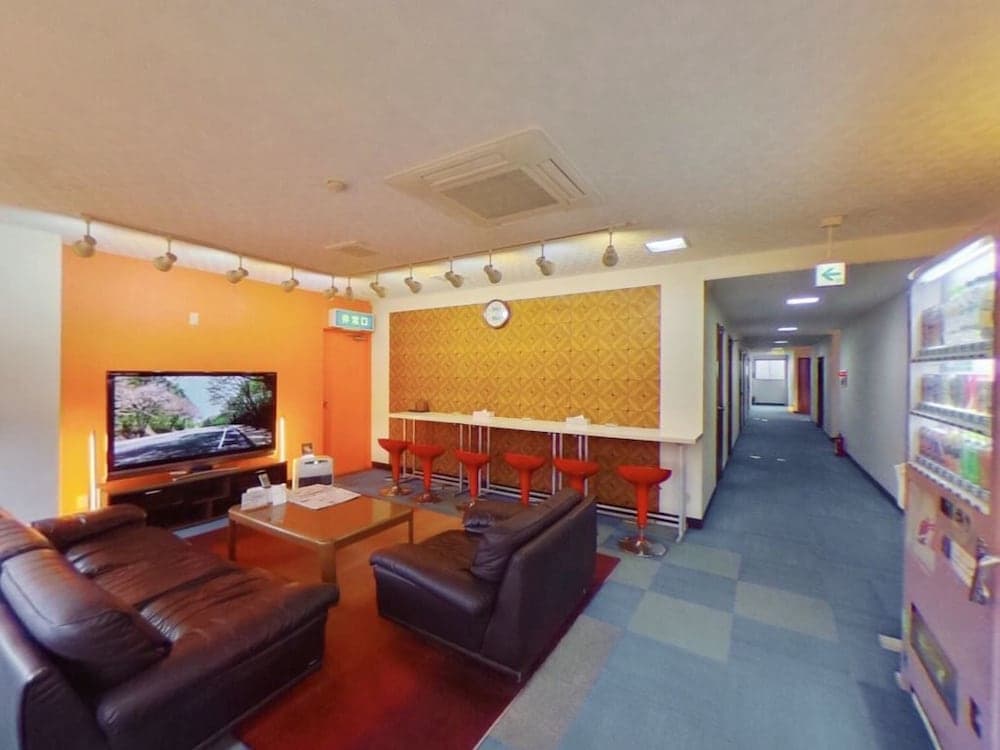 Shirakawa Business Hotel