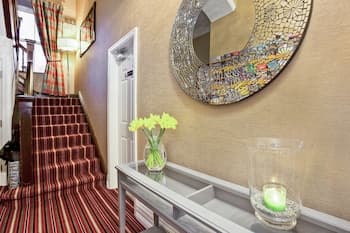 Bowness Bay Suites - Adults only