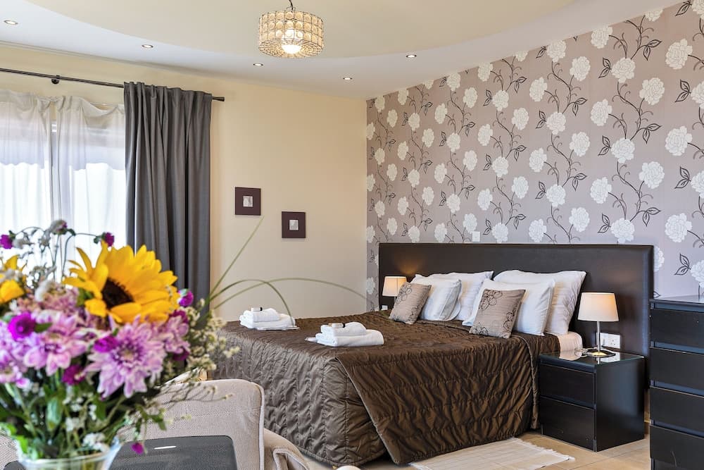 Hill View Restaurant & Apartments