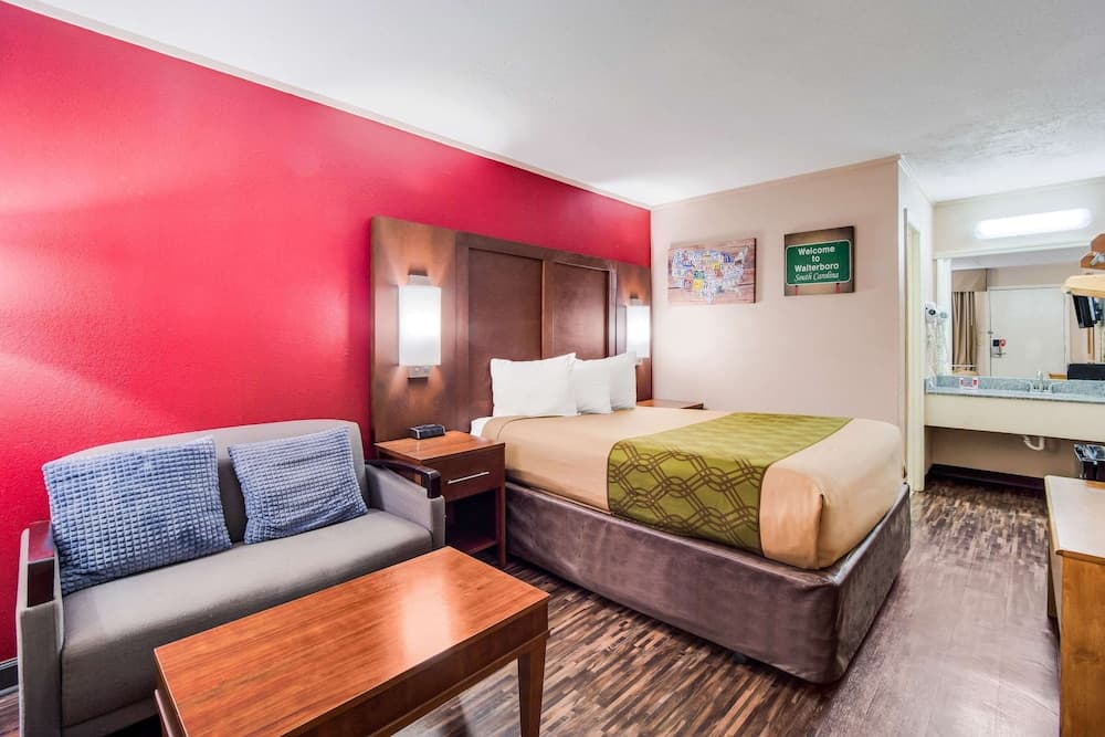 Econo Lodge Walterboro I-95