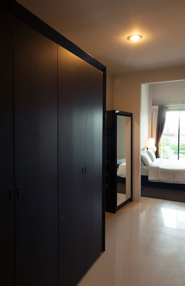 The Green Plaza Hotel