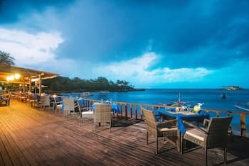 Lembongan Bay Shore Huts - CHSE Certified