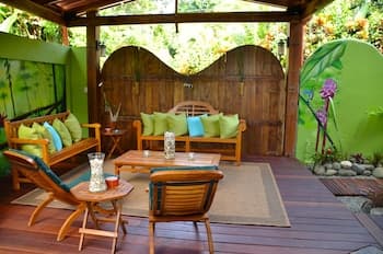 Physis Caribbean Bed & Breakfast