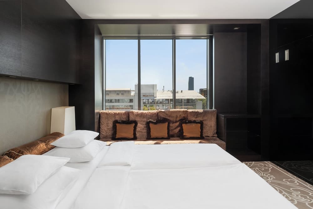 Zijin Hotel Belgrade