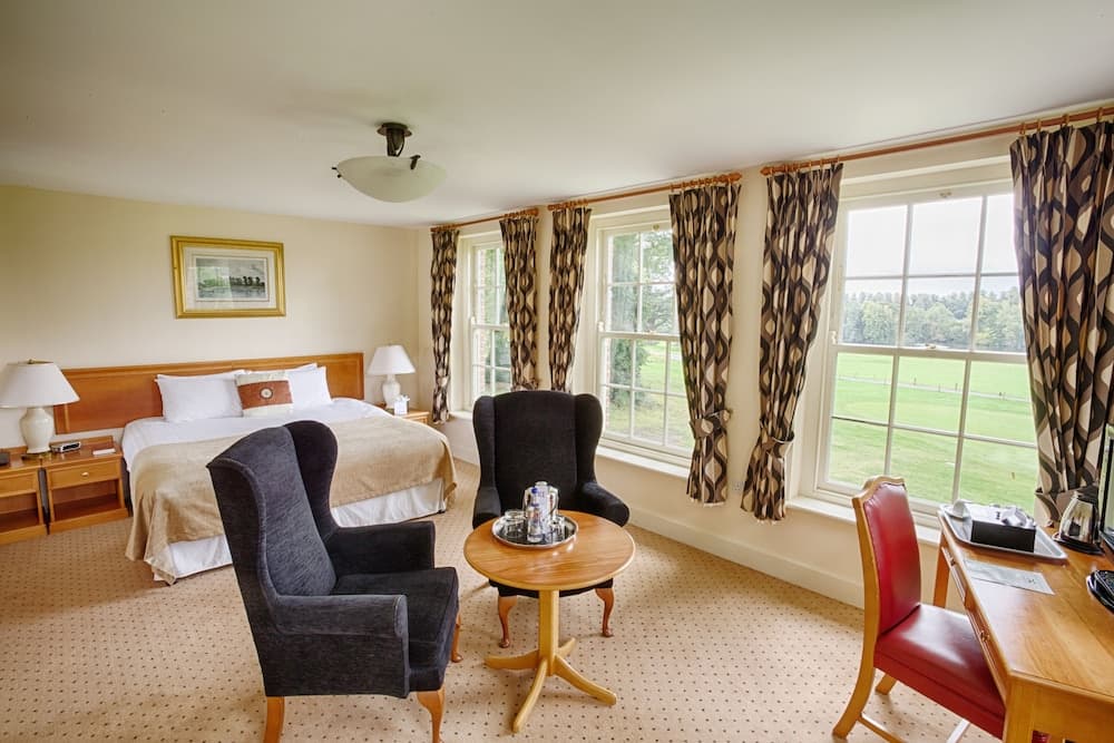 Donnington Grove Country Club