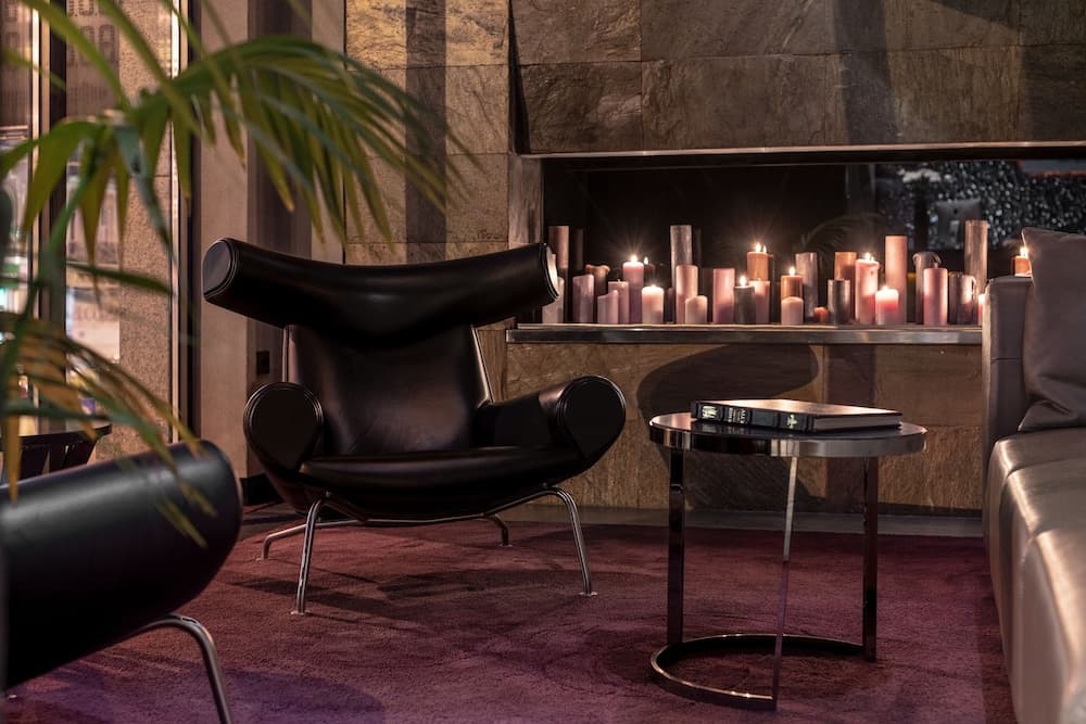 11 Mirrors Design Hotel