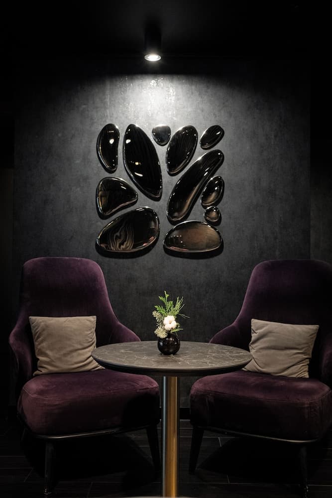 11 Mirrors Design Hotel