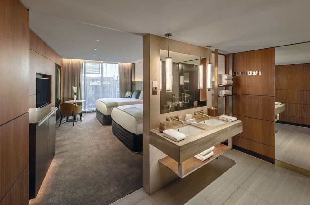 The Darling at the Star