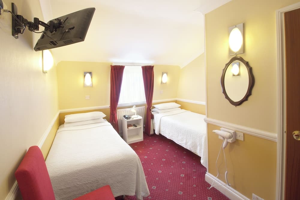 Balmoral House Hotel