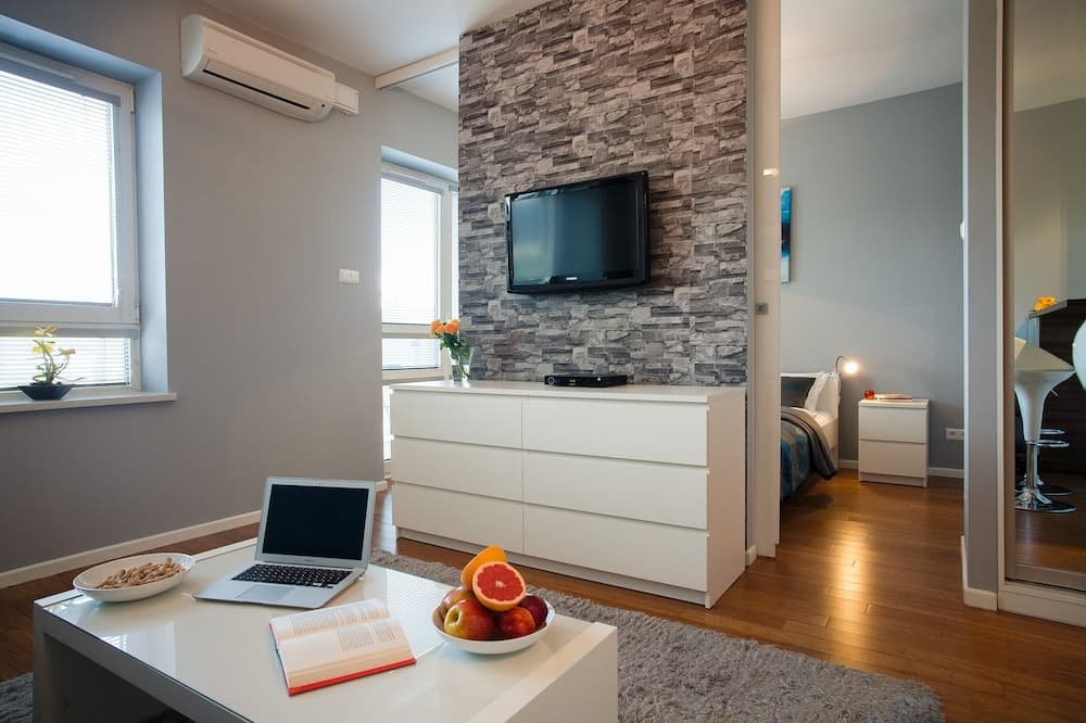 Platinum Towers E-Apartments